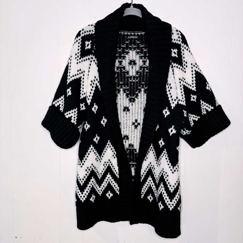 Express Black & White Short Sleeve Open Cardigan M (?)